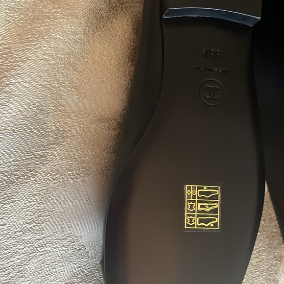 Chanel Black ballet flats NWT in box - Picture 3 of 7